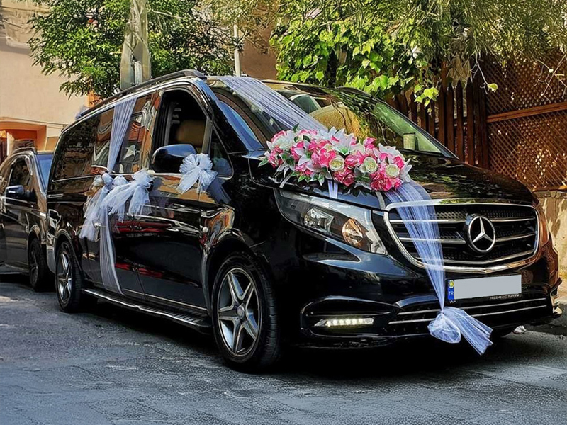 Ankara düğün arabası çiçek ve kurdele süsleme — Mercedes Vito